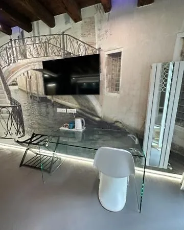 Fun شقة *